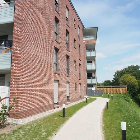 Haus Strandlaeufer 3 4 Strandhaus 3 4 * 比苏姆